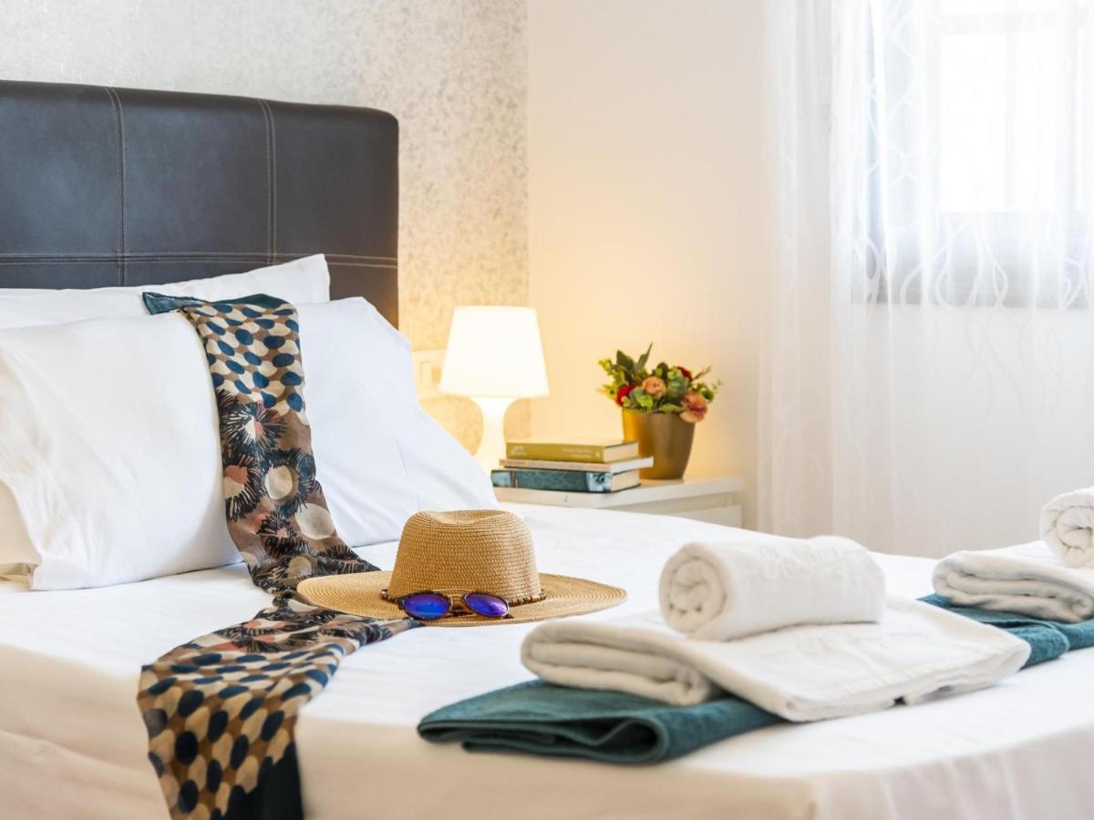 Apartment 9 Amarilla Bay With Pool, Terrace Wifi *